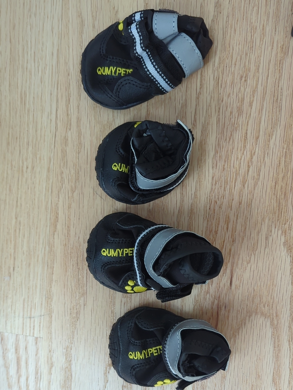 QUMY Pets Waterproof Dog Boots Size 3 Reflective Non-Slip Paw Protectors Black